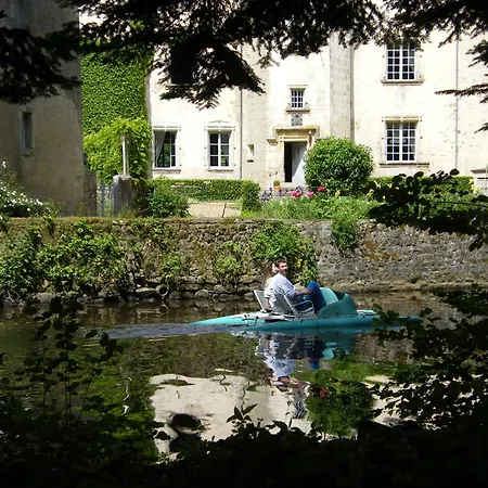 Chateau Des Martinanches B&B