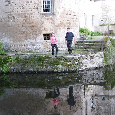 Chateau Des Martinanches Bed & Breakfast Saint-Dier-dʼAuvergne
