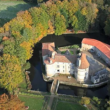 Chateau Des Martinanches Saint-Dier-d'Auvergne