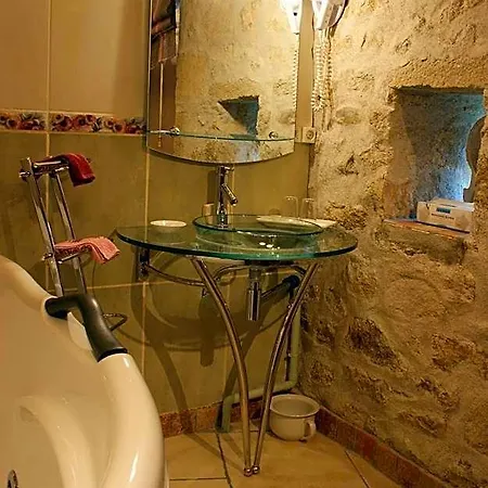 Chateau Des Martinanches Bed & Breakfast 4*
