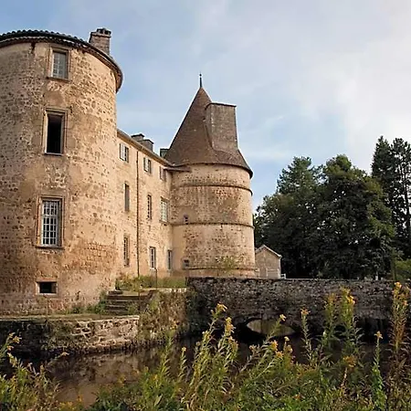 Chateau Des Martinanches Bed & Breakfast 4*