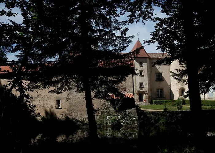 Chateau Des Martinanches 4* Saint-Dier-d'Auvergne
